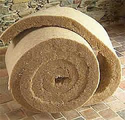 Comparatif isolants cologiques : laine de bois, ouate de cellulose