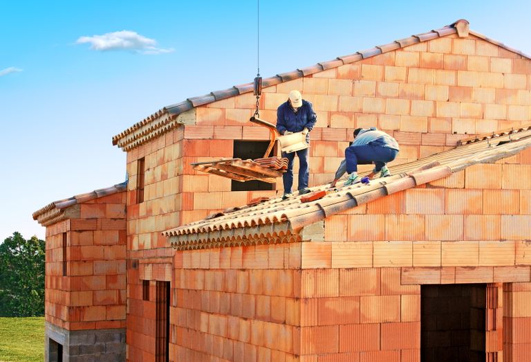 Construction d'une maison en brique