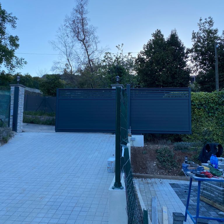 Portail: Installation neuve