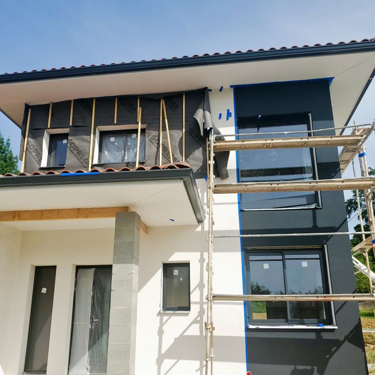 Crepís ou enduit de façade: Crépis et enduit de façade; 150 m²; Aucun
