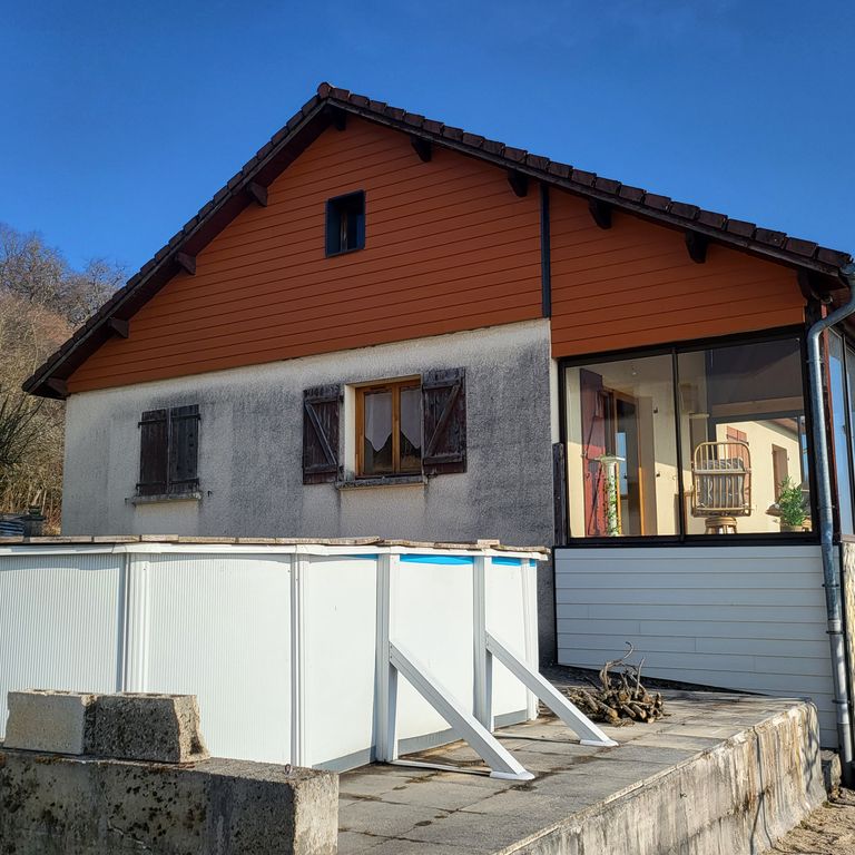 Ravalement de façade: 60 m²; Peinture, Enlever la moisissure