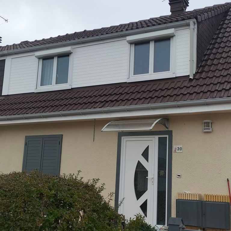 Couverture/Toiture: 50 m²; Nettoyage; Maison individuelle