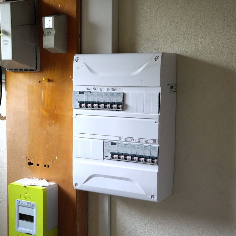 Installation électrique: Rénovation; 10 prises électriques