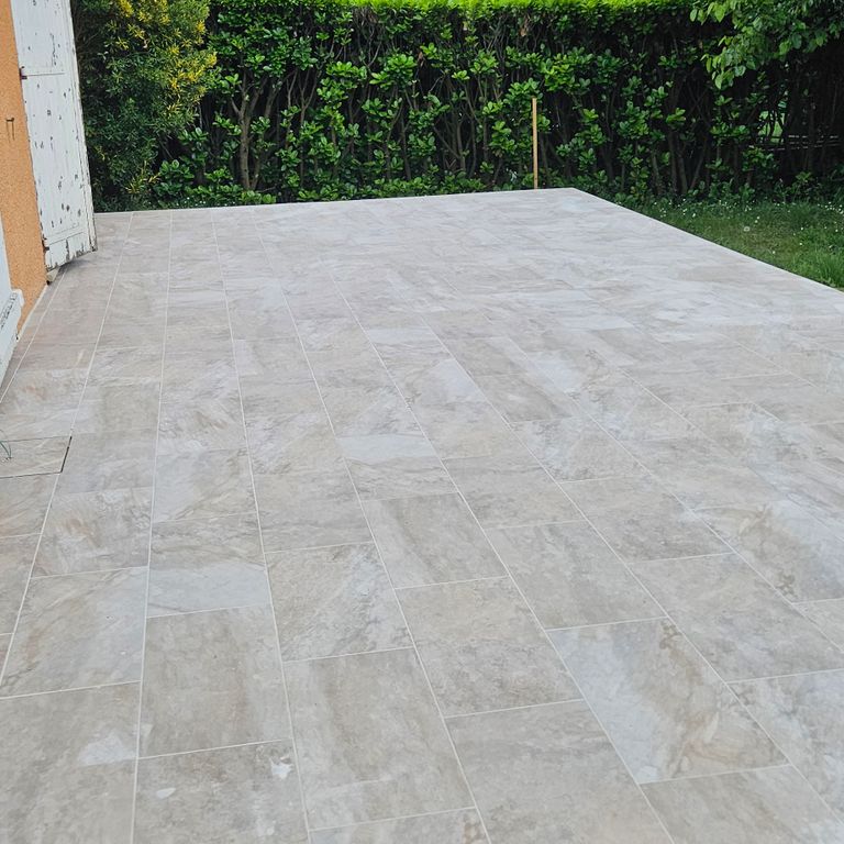 Pose d'un carrelage: Sols; 34 m²