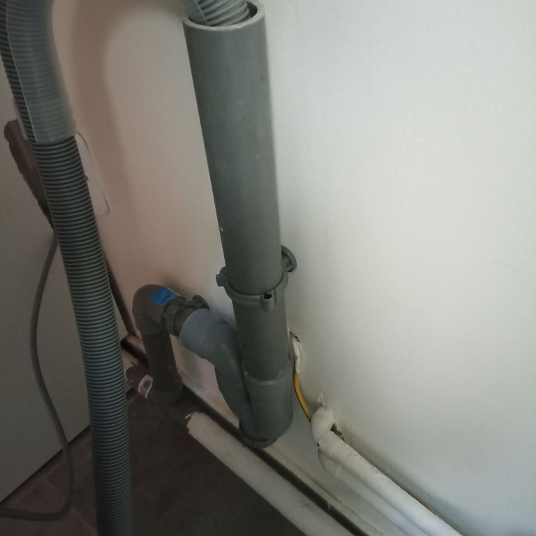 Petits travaux de plomberie: Installation neuve; La cuisine