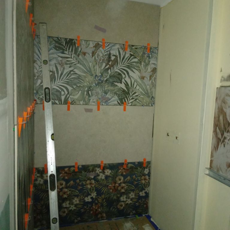 Pose d'un carrelage: Murs, Sols; 20 m²