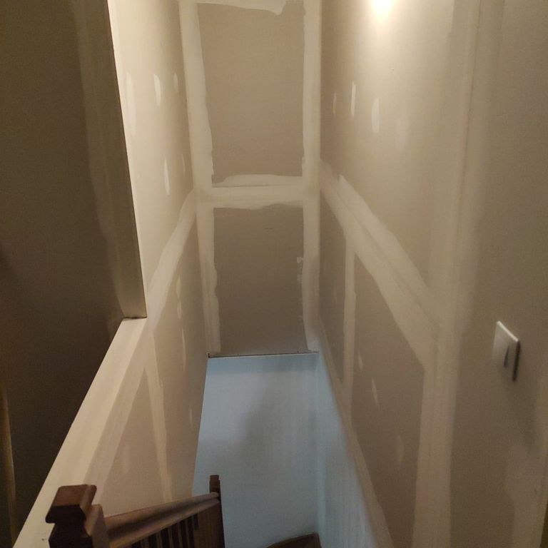 Plaques de plâtre : 1 pièce; 30 m2