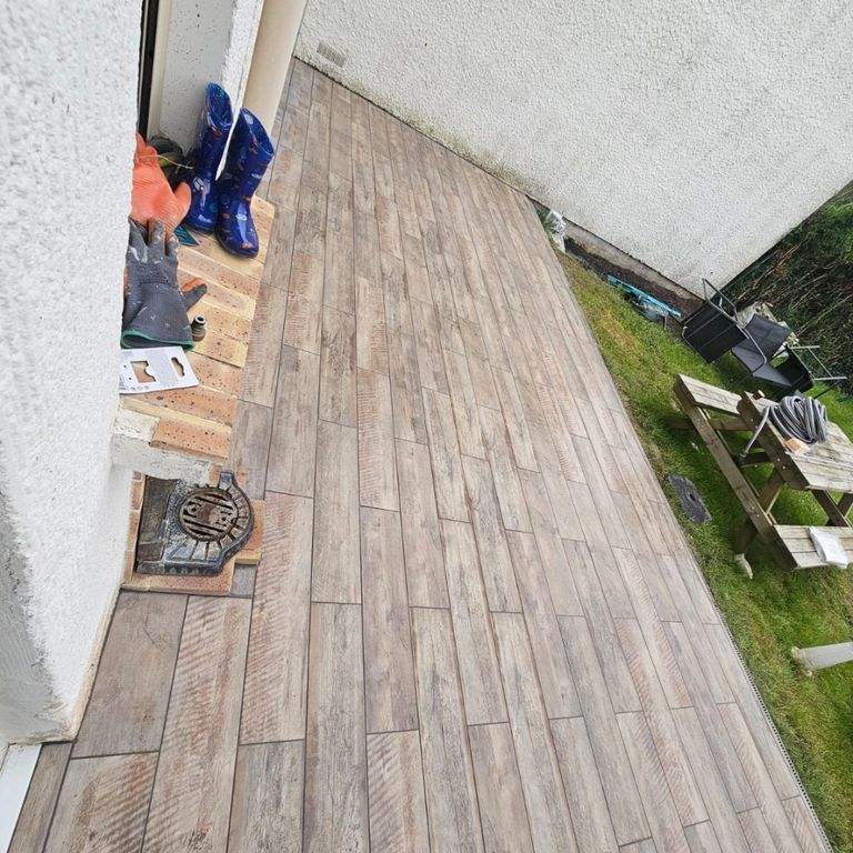 Pose d'un carrelage: Sols; 20 m²