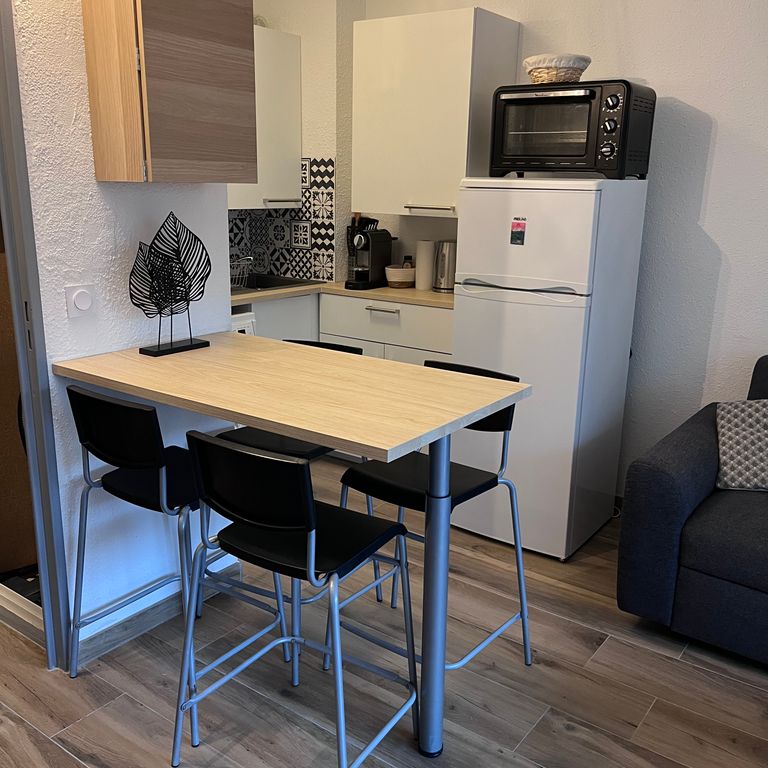 Pose d'un carrelage: Sols; 20 m²