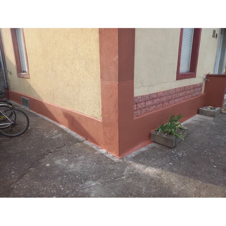 Petits travaux de maçonnerie: Réfections de sous bassement; Extérieur
