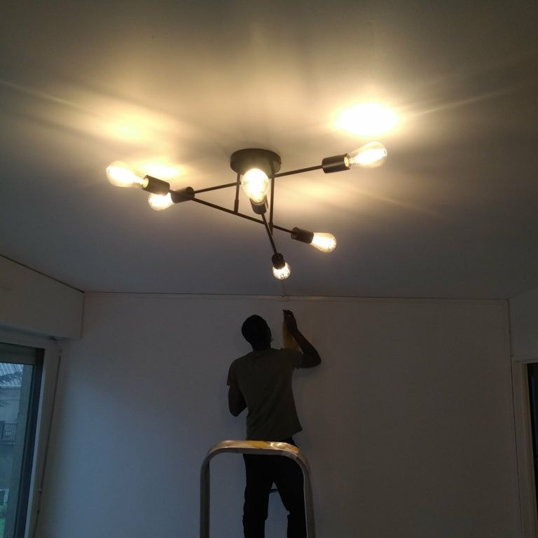 Installation électrique : Installation, installation 4 plafonniers;...