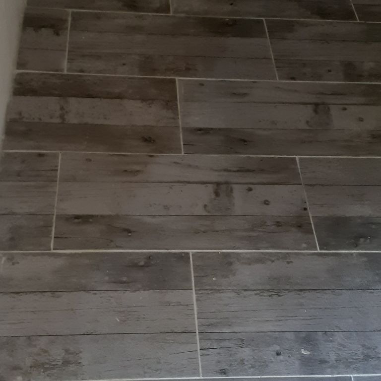 Pose d'un carrelage: Sols; 5 m²