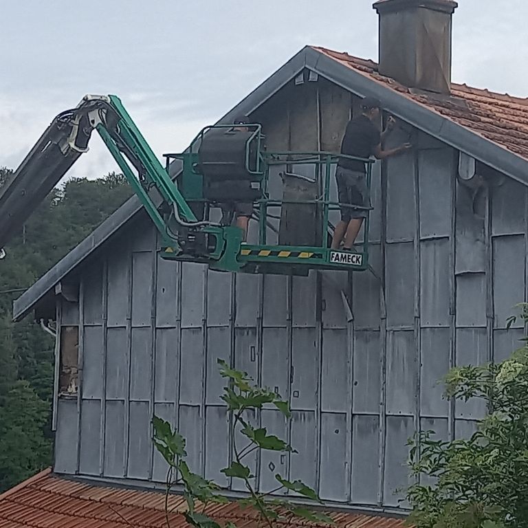 Bardage: Remplacement; 30 m²