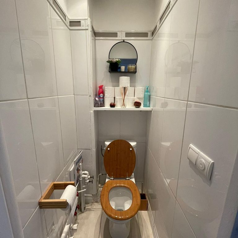 Pose de WC SUSPENDU avec meuble lave-mains à Montchal - Loire (42) à  Montchal