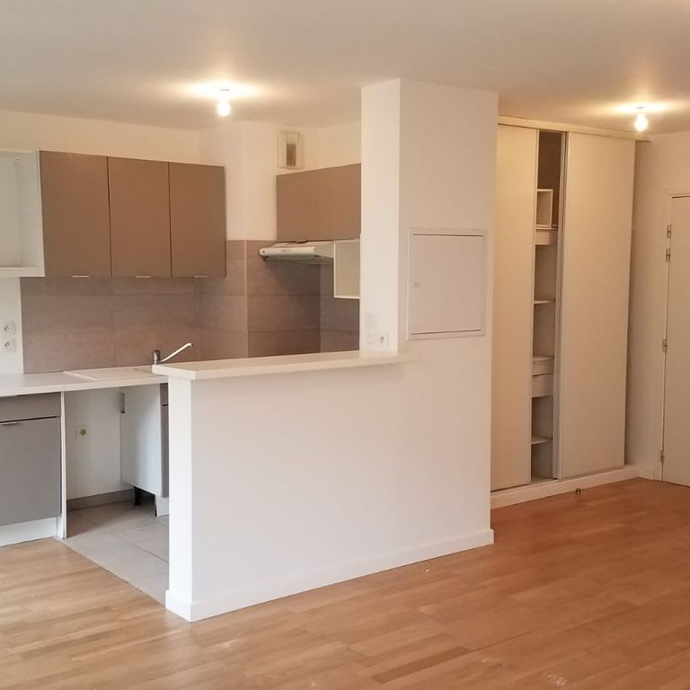 Pose d'un parquet: Bois massif; 2 pièces