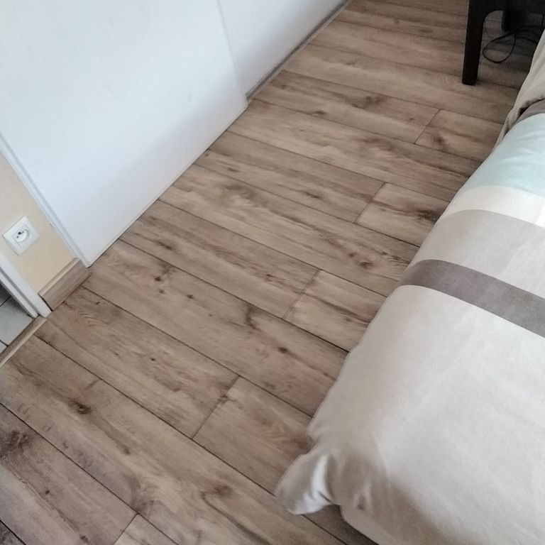 Pose d'un parquet: Stratifié; 1 pièce