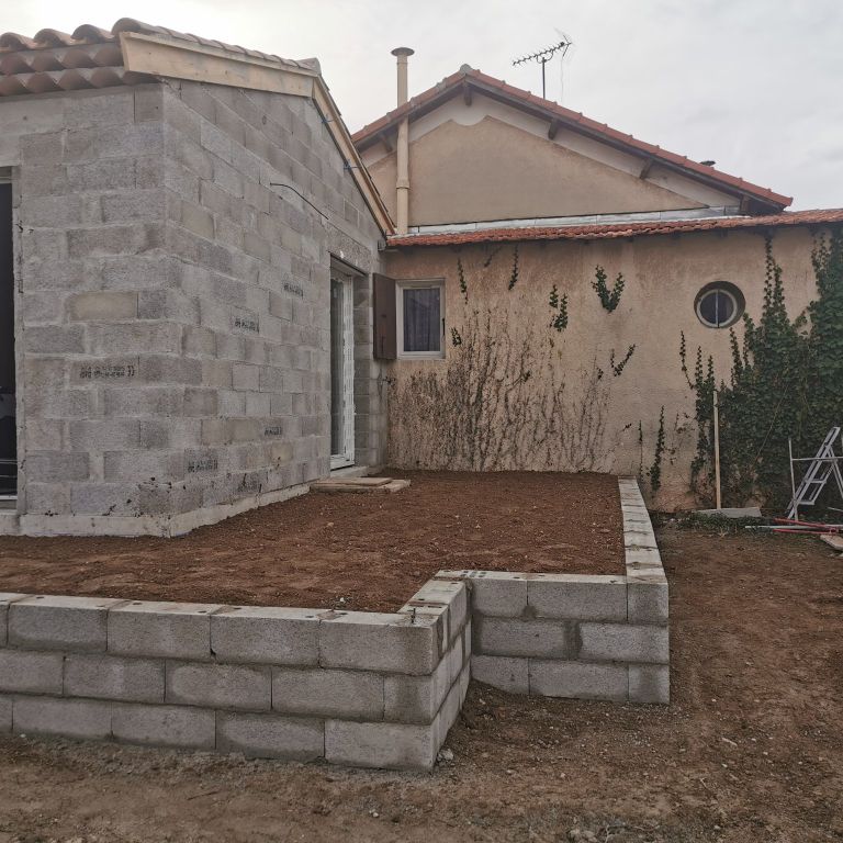 Petits travaux de maçonnerie : Rénovation garage avec extension 30...