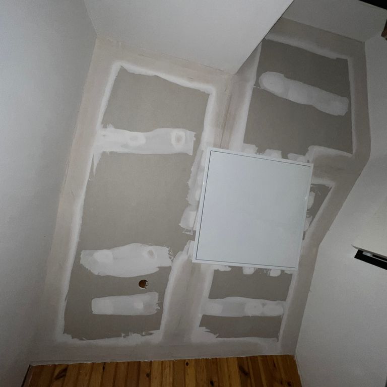 Faux Plafond: Remplacement; Placoplâtre; 6 m²