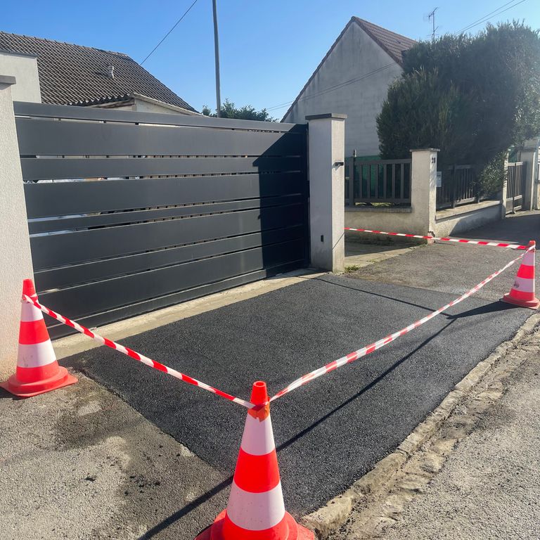 Goudronnage: Maison individuelle; Goudronner un chemin