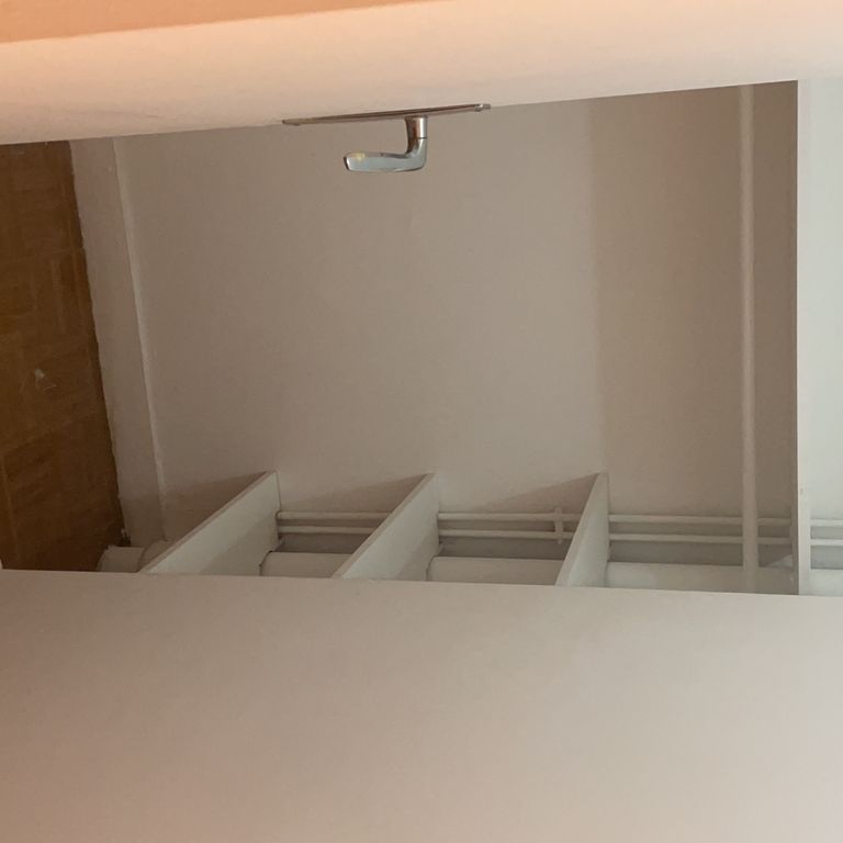Aménagement placards ou dressing : 5 m2; Dressing, Placard, Étagères