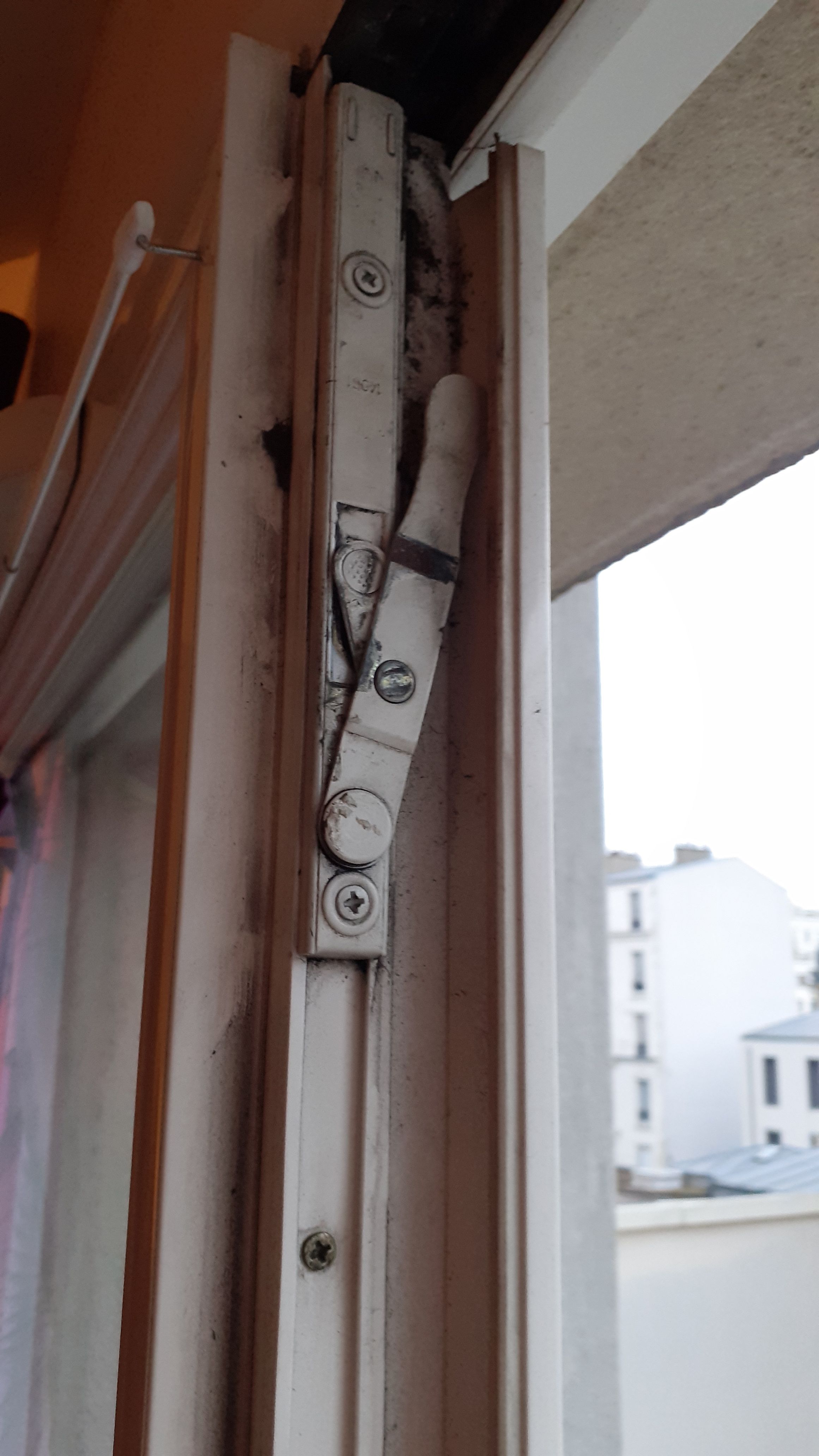 Fenêtre Réparation; A définir, Réparation