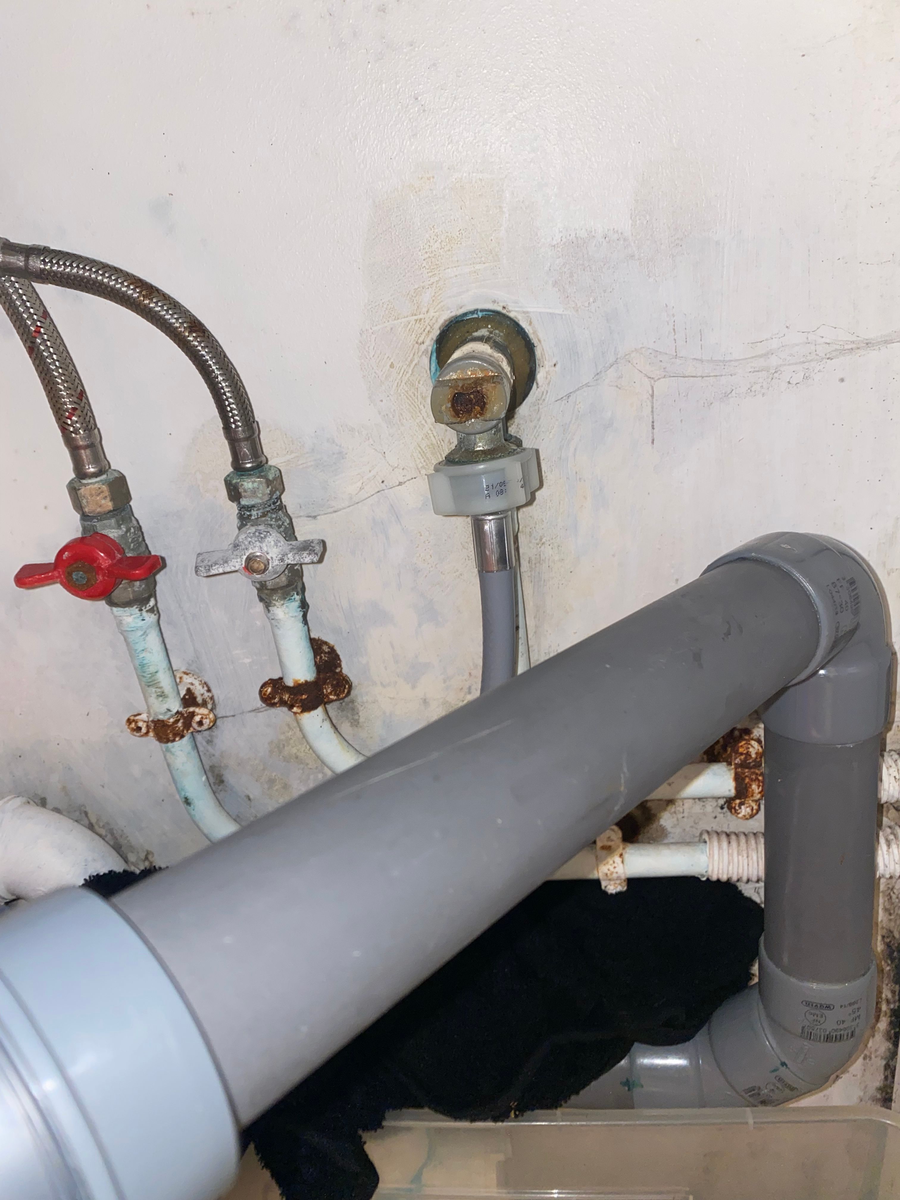 Plomberie Réparer une fuite; Appartement